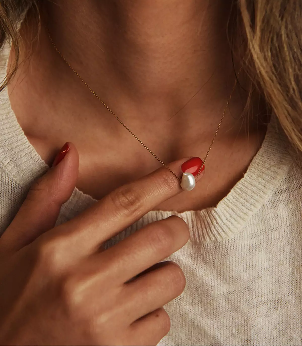 Altın tek inci kolye